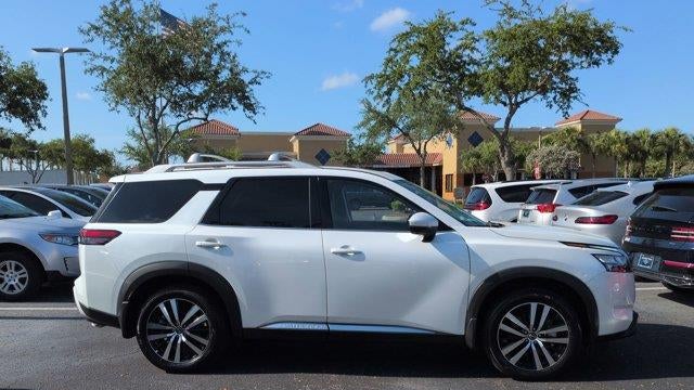 2025 Nissan Pathfinder Platinum