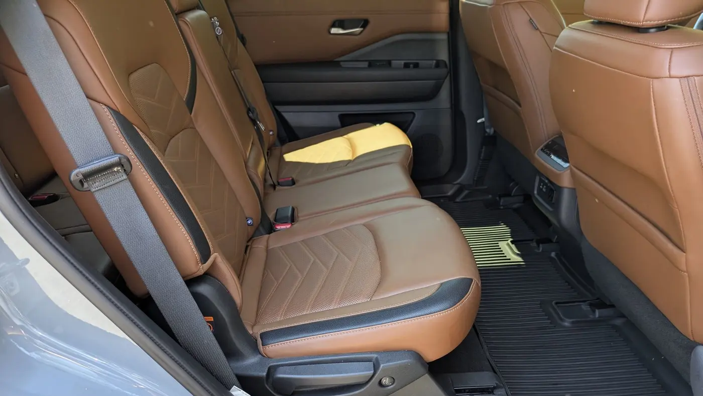 2024 Nissan Pathfinder Platinum
