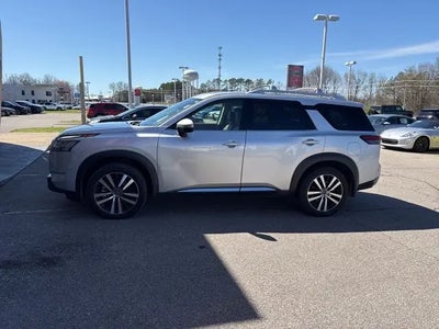 2024 Nissan Pathfinder Platinum 4DR SUV