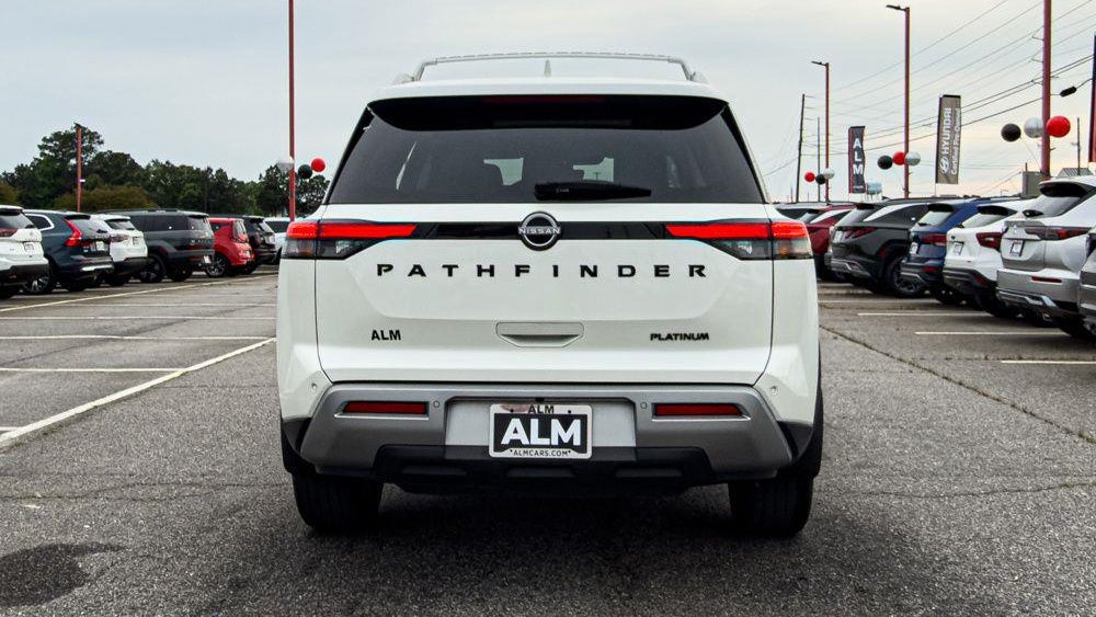 2024 Nissan Pathfinder Platinum