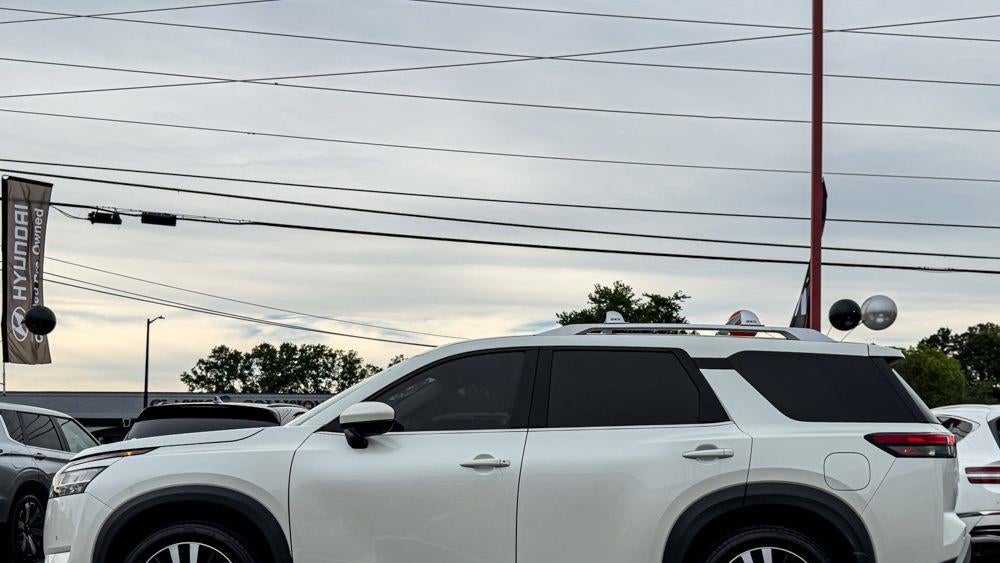 2024 Nissan Pathfinder Platinum