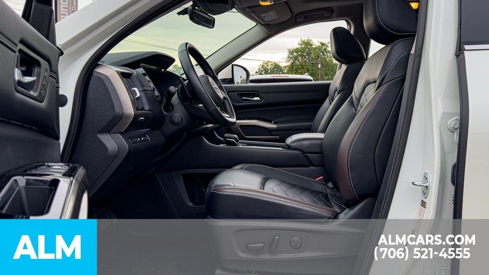2024 Nissan Pathfinder Platinum