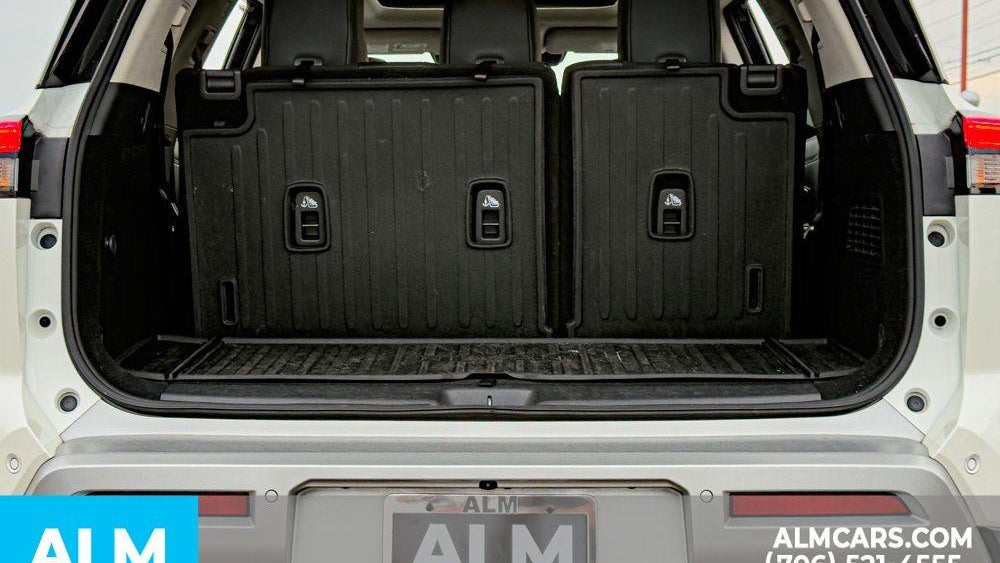 2024 Nissan Pathfinder Platinum