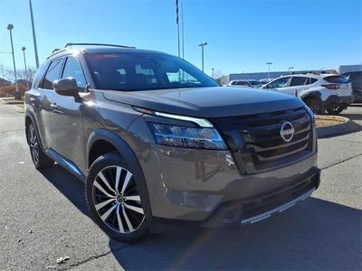 2024 Nissan Pathfinder Platinum 4DR SUV