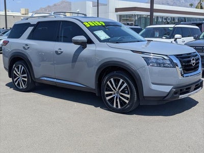 2025 Nissan Pathfinder Platinum 4DR SUV
