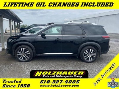 Photo of a 2025 Nissan Pathfinder Platinum 4DR SUV for sale