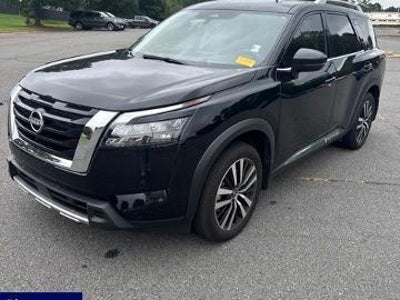 2025 Nissan Pathfinder Platinum 4DR SUV