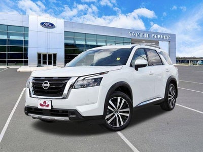 Photo of a 2025 Nissan Pathfinder Platinum 4DR SUV for sale