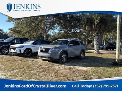 Photo of a 2022 Nissan Pathfinder Platinum 4DR SUV for sale