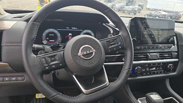 2025 Nissan Pathfinder Platinum
