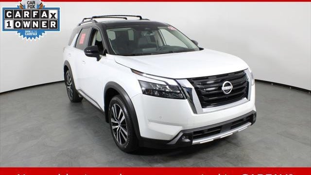 2025 Nissan Pathfinder Platinum