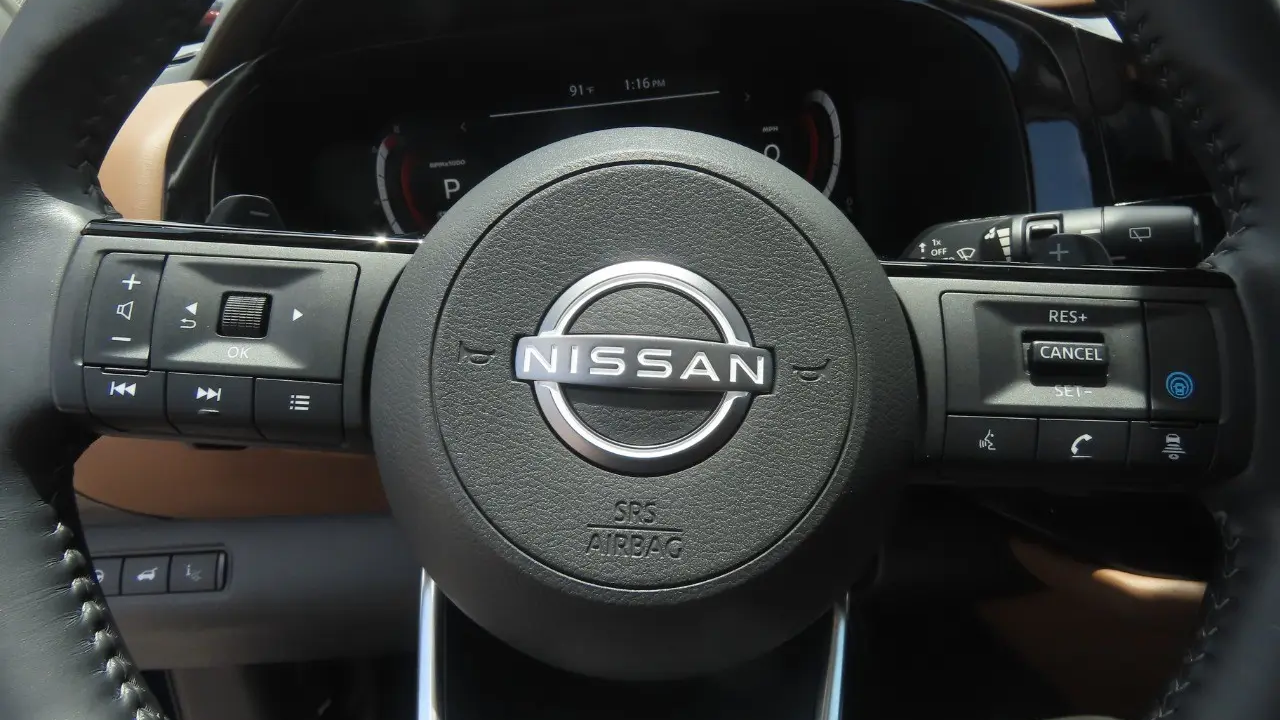 2023 Nissan Pathfinder Platinum