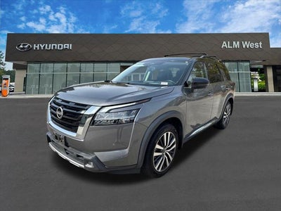 2022 Nissan Pathfinder Platinum 4DR SUV