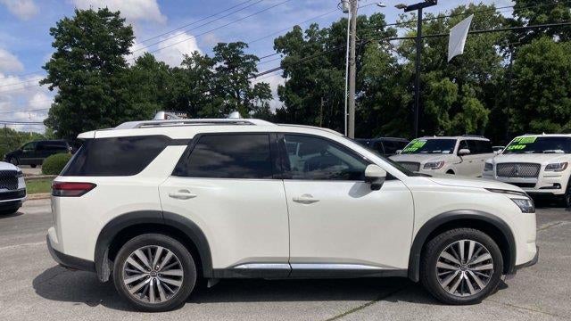 2022 Nissan Pathfinder Platinum