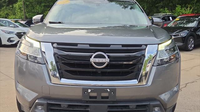 2022 Nissan Pathfinder Platinum