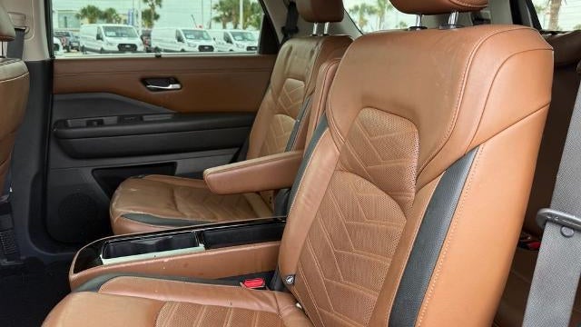 2022 Nissan Pathfinder Platinum