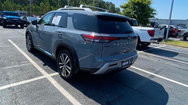 2023 Nissan Pathfinder Platinum