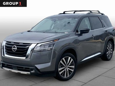 2022 Nissan Pathfinder Platinum 4DR SUV