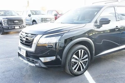 2023 Nissan Pathfinder Platinum 4DR SUV