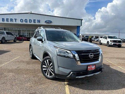 2022 Nissan Pathfinder AWD Platinum 4DR SUV