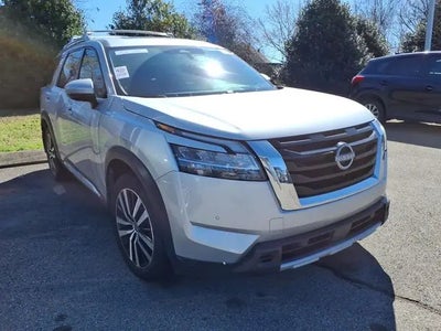 2024 Nissan Pathfinder AWD Platinum 4DR SUV