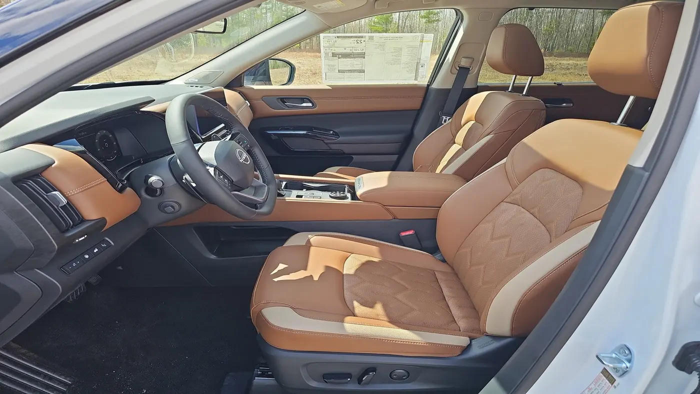 2026 Nissan Pathfinder Platinum