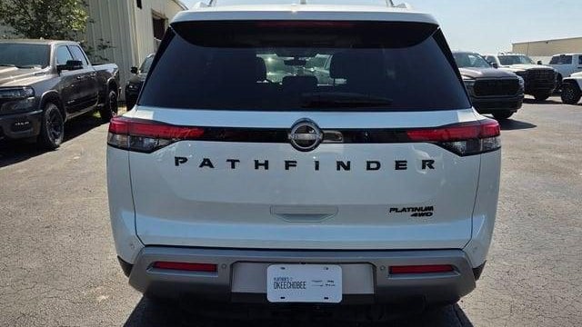2023 Nissan Pathfinder Platinum