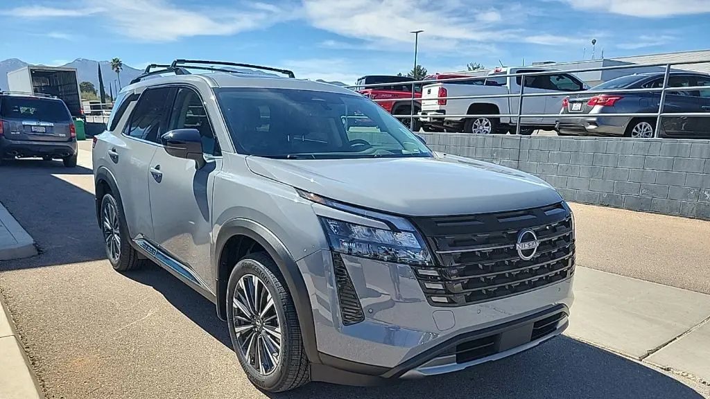 2026 Nissan Pathfinder Platinum
