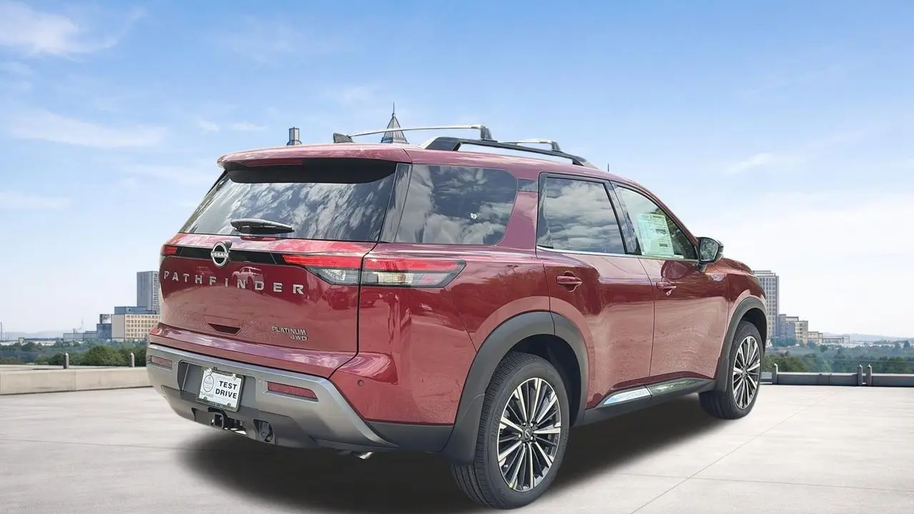 2026 Nissan Pathfinder Platinum