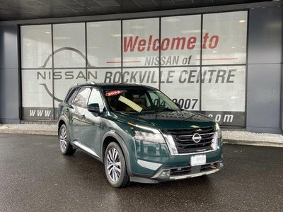 2022 Nissan Pathfinder AWD Platinum 4DR SUV
