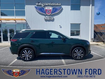 2024 Nissan Pathfinder AWD Platinum 4DR SUV