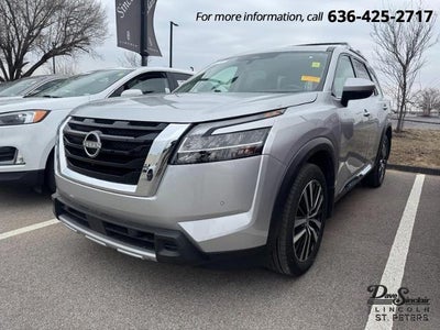 2024 Nissan Pathfinder AWD Platinum 4DR SUV