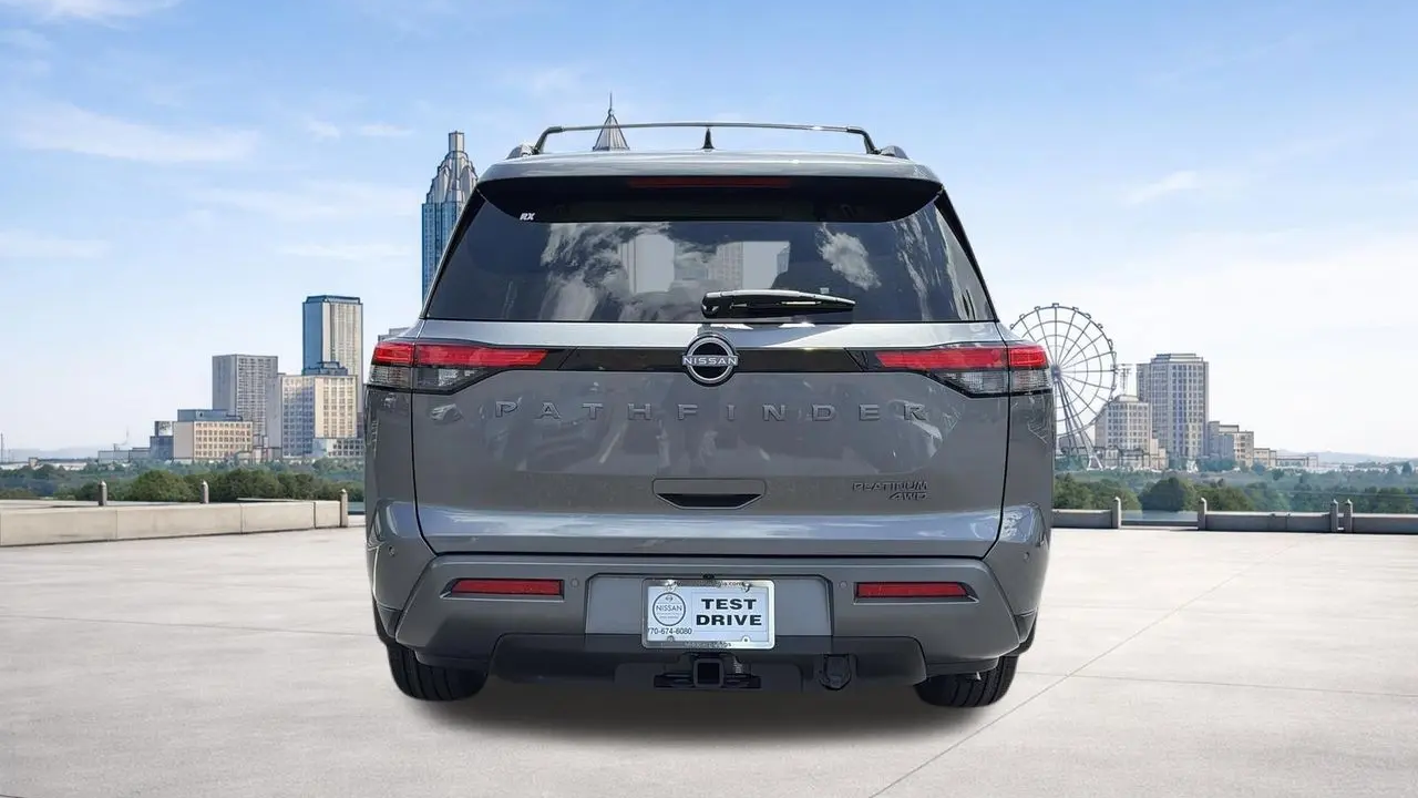 2026 Nissan Pathfinder Platinum
