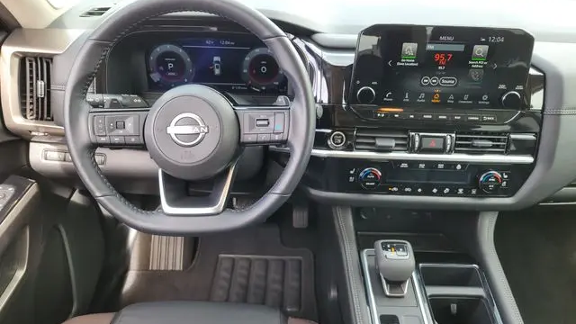 2024 Nissan Pathfinder Platinum