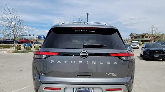 2024 Nissan Pathfinder Platinum