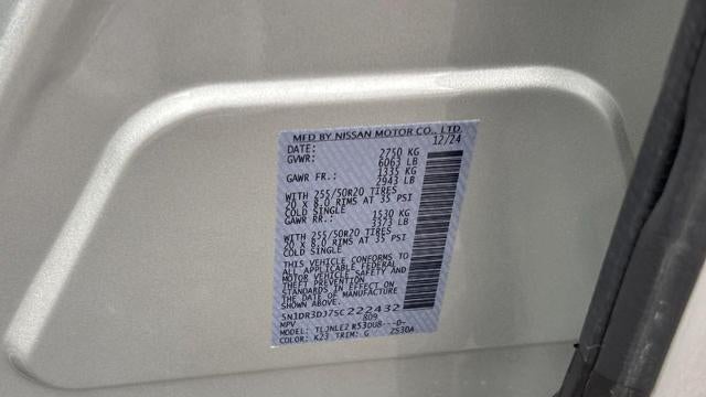 2025 Nissan Pathfinder Platinum