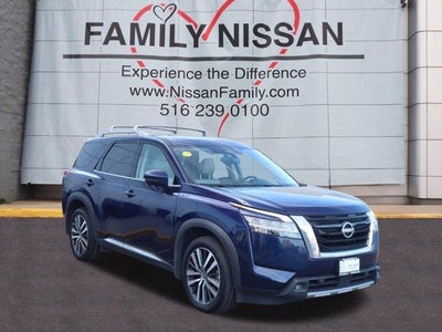 2022 Nissan Pathfinder AWD Platinum 4DR SUV