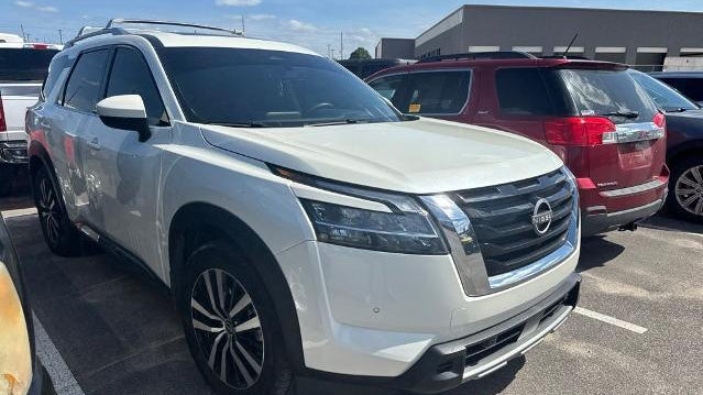 Preowned 2024 Nissan Pathfinder Platinum for Sale