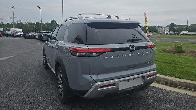 2022 Nissan Pathfinder Platinum