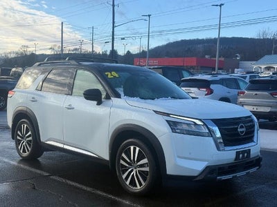 2024 Nissan Pathfinder AWD Platinum 4DR SUV