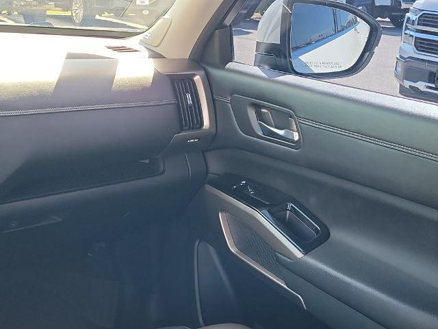 2023 Nissan Pathfinder - $28,500