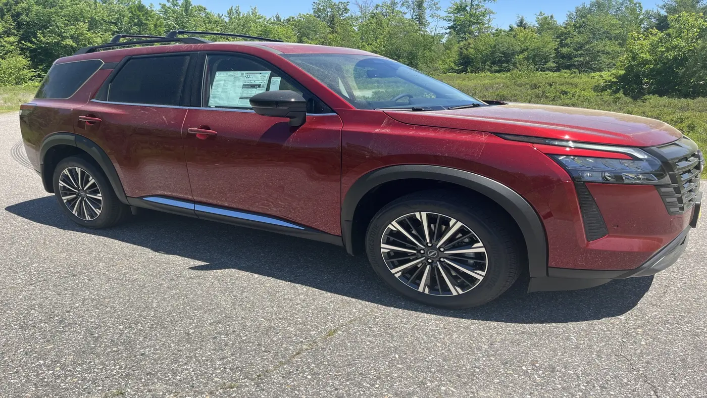 2026 Nissan Pathfinder Platinum