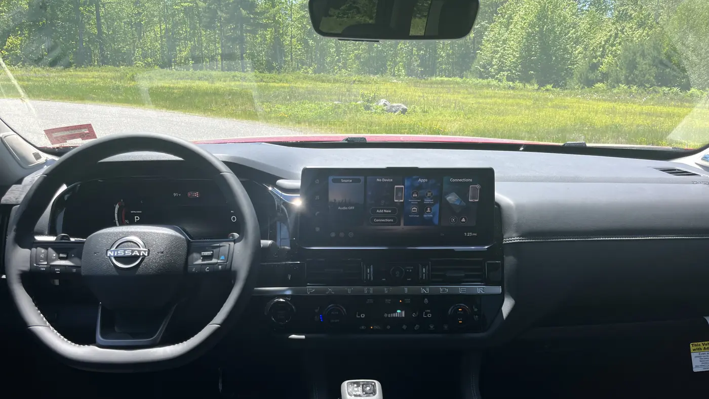 2026 Nissan Pathfinder Platinum