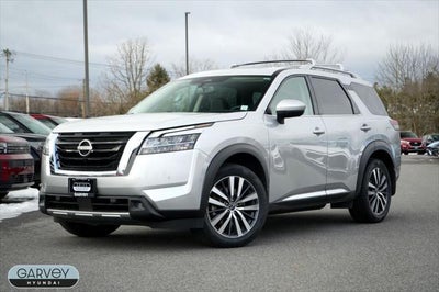 2022 Nissan Pathfinder AWD Platinum 4DR SUV