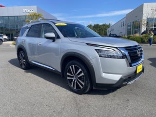 2023 Nissan Pathfinder with Brilliant Silver Exterior