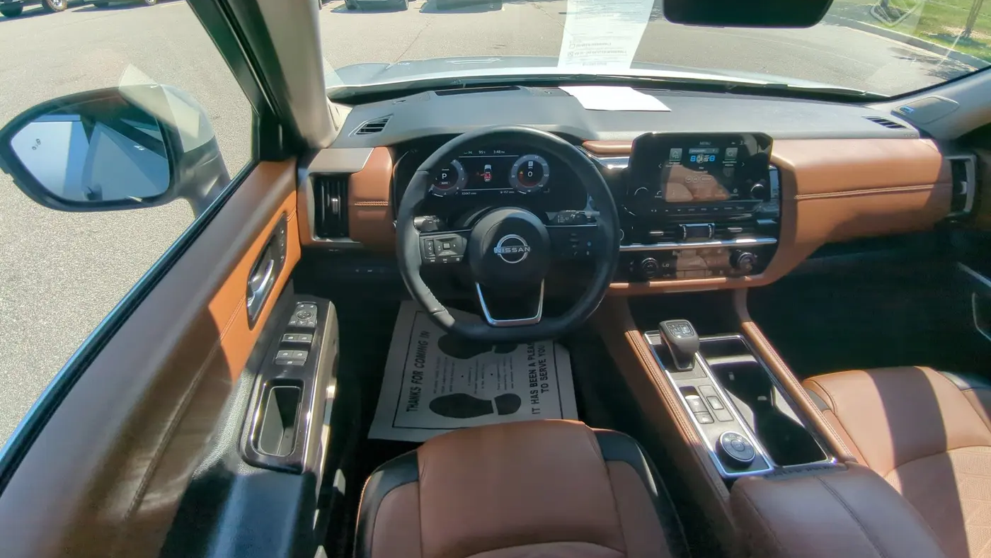 2024 Nissan Pathfinder Platinum