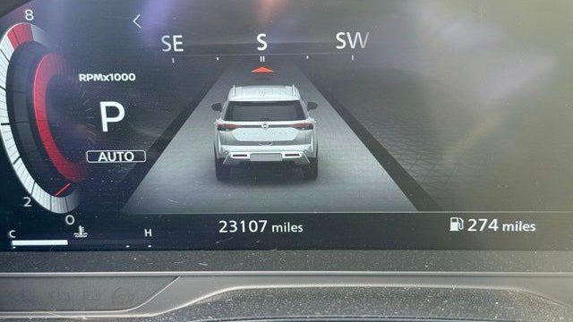 2024 Nissan Pathfinder Platinum