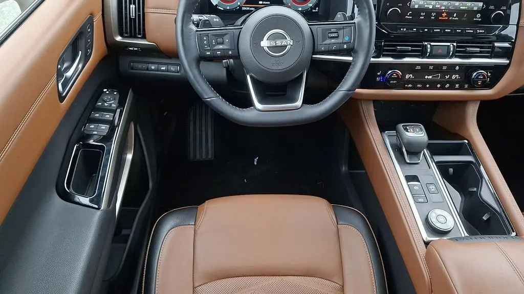 2024 Nissan Pathfinder Platinum