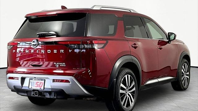 2023 Nissan Pathfinder Platinum