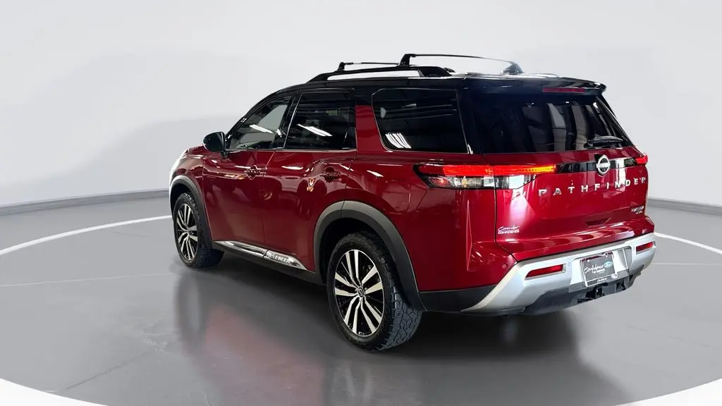 2023 Nissan Pathfinder Platinum